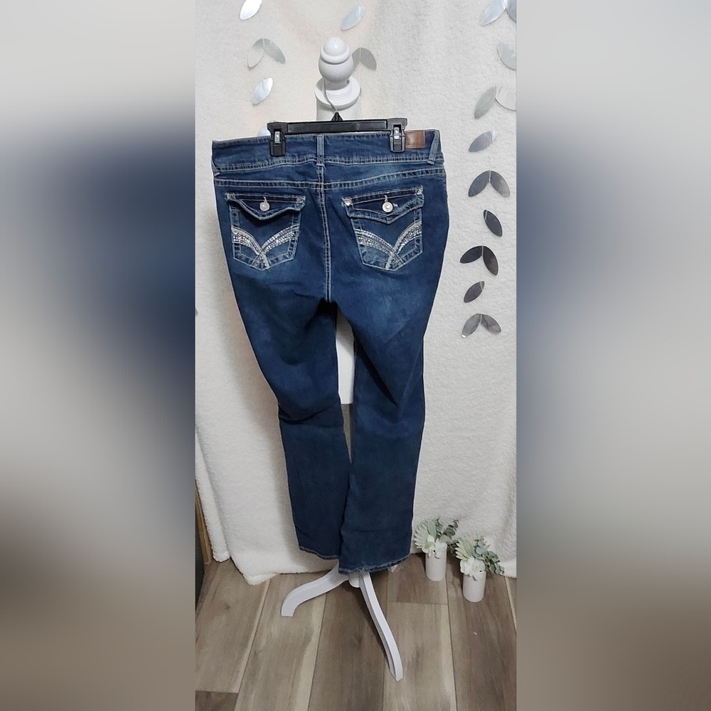Wallflower The Luscious Curvy Fit Jean's Size: 13